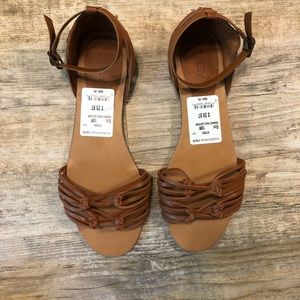 👡 NWT Brown Faux Leather Sandals Sz10